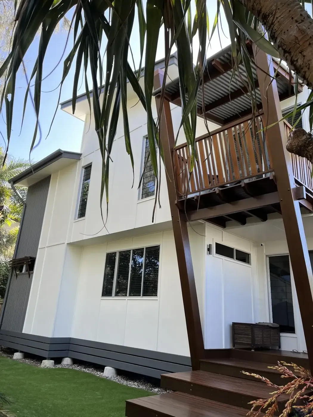 High Rise Painting Sunshine Coast | Viking Painting & Rendering